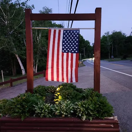 Hotel Cramers Point Lake Breeze Lake George Esterno foto